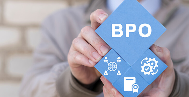 BPOと業務委託（アウトソーシング）の違いとは？目的別の使い分けと契約形態を解説